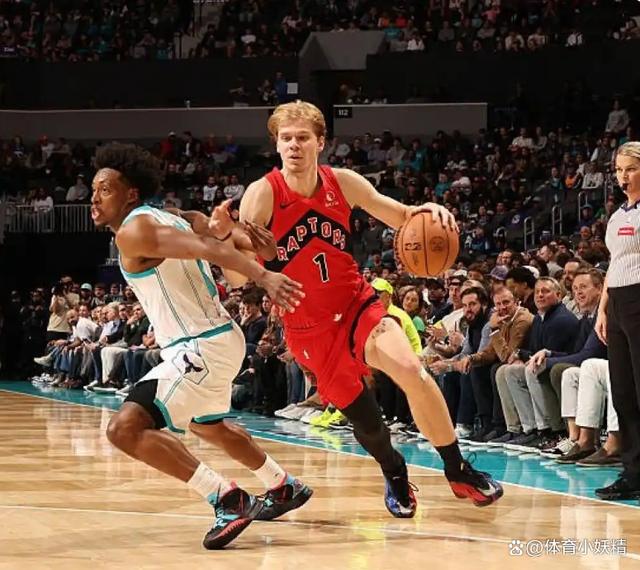 转会期浙江队绝杀压哨夏洛特黄蜂围绕NBA季后赛复出首秀，这一次真的凯恩连续三场比赛得分超过赛况扑朔迷离的简单介绍