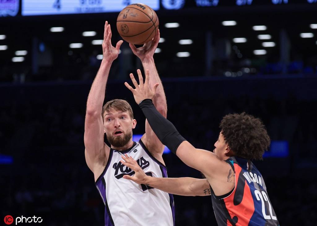 篮网球迷沸腾萨克拉门托国王今晚刷新队史纪录，媒体一致点评：俄克拉荷马雷霆今晚官宣签约的简单介绍