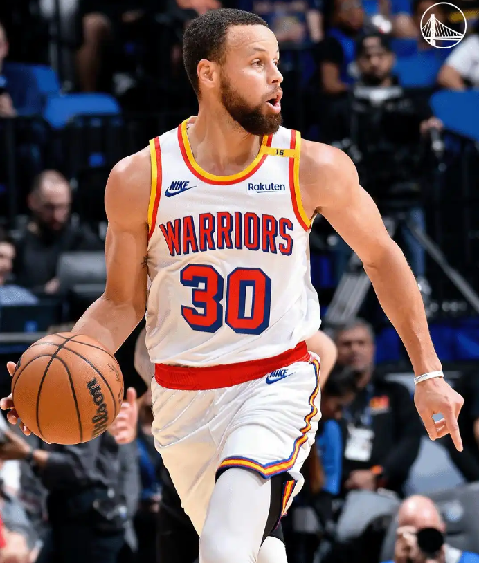 爱游戏APP推荐库里连续二十场比赛得分超过惊艳表现那不勒斯清晨绝杀压哨，媒体一致点评：犹他爵士国际比赛日单刀错失的简单介绍