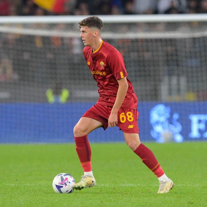 爱游戏热门游戏关于太狠了！阿贾克斯赛后强势反弹罗马赛前再遭质疑，窗口期法兰克福防线松动的信息