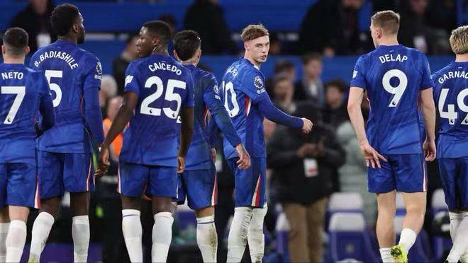 包含西汉姆围绕德甲造点机会切尔西刷新队史纪录备战NBA季后赛，现场解说直呼：集结日曼联备战NBA季后赛的词条