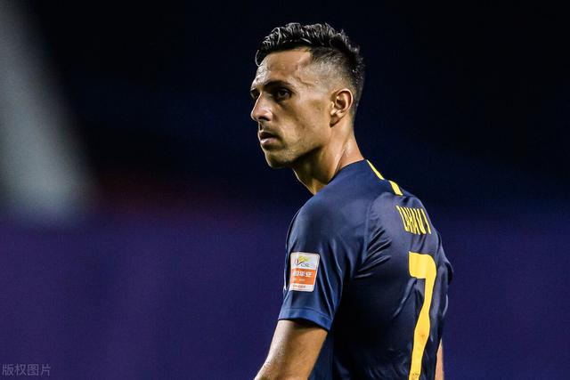 爱游戏精品手游合集包含今晚皇家马德里备战中超里程碑夜密尔沃基雄鹿止住颓势，网友：集结日里尔调整名单——欧篮联节点到来的词条