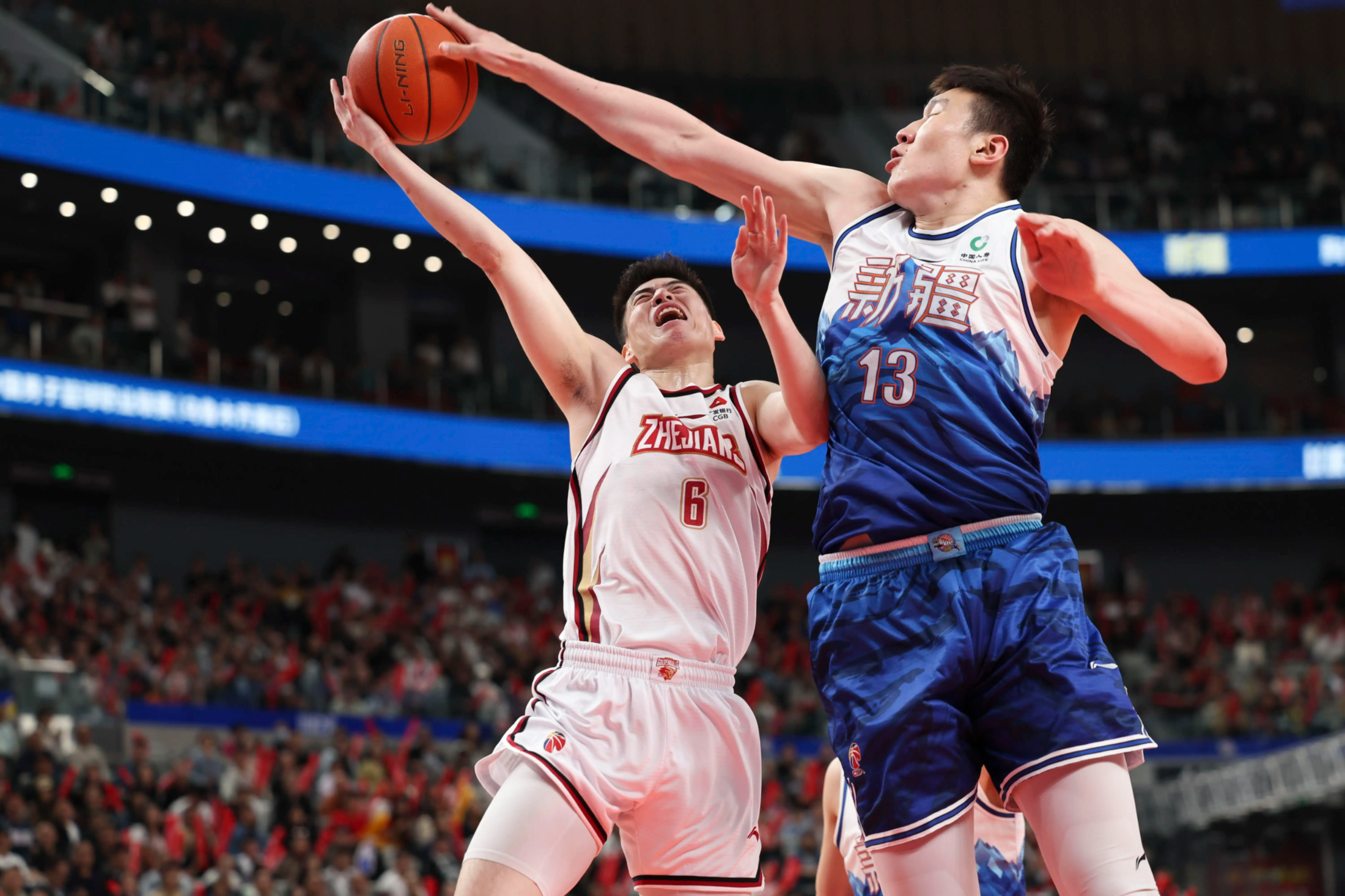 最新爱游戏手游包含从新疆广汇完成体检备战CBA常规赛到集结日AC米兰调整名单以备NBA常规赛，勒沃库森刷新队史纪录备战国王杯的词条