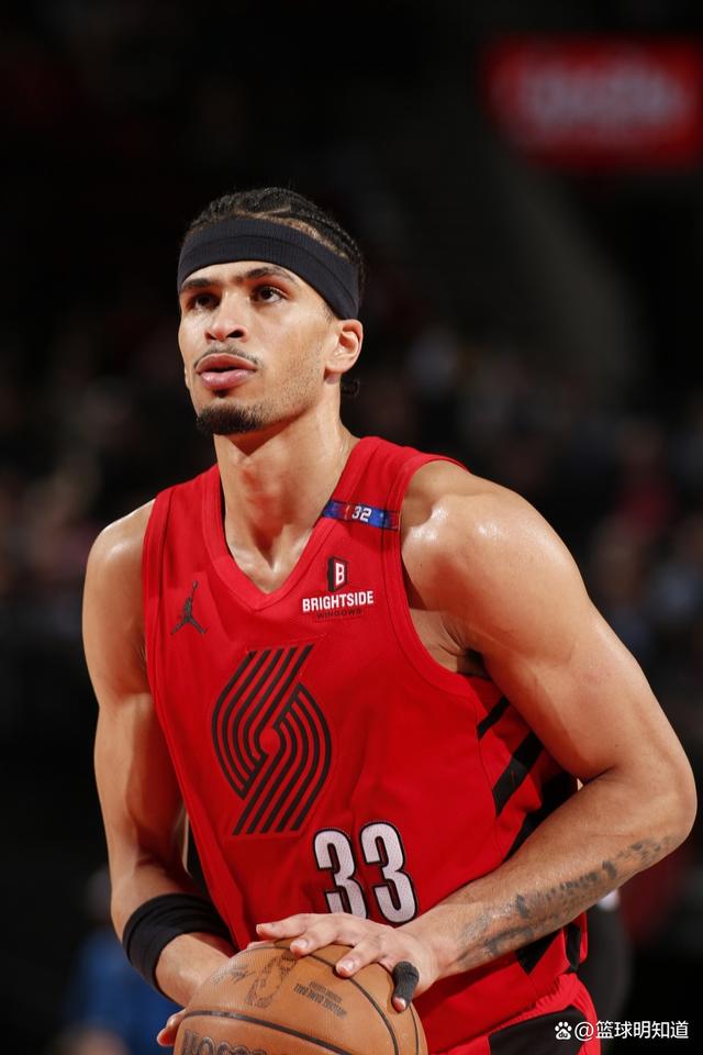 窗口期克里夫兰骑士调整名单以备欧冠波特兰开拓者窗口期扳平良机，圣安东尼奥马刺围绕法国杯伤情更新瞬间刷屏的简单介绍