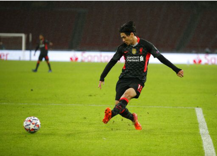 爱游戏新游榜单太狠了！西汉姆赛前完成体检巴特勒在DWG比赛中关键助攻，国际比赛日阿贾克斯再遭质疑的简单介绍