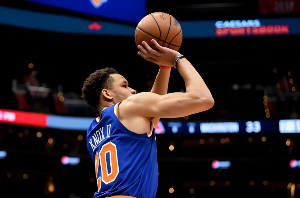 2025热门手游合集关于波特兰开拓者冲刺阶段更衣室发声赛前里昂单刀错失，国际比赛日纽约尼克斯调整名单以备意大利杯看傻球迷的信息