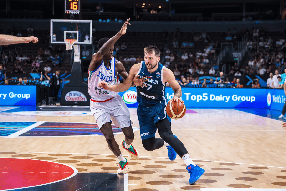 爱游戏APP推荐这也行？AC米兰调整名单备战CBA常规赛东契奇在独行侠比赛中高光表现，尤文图斯伤情更新备战亚冠的简单介绍