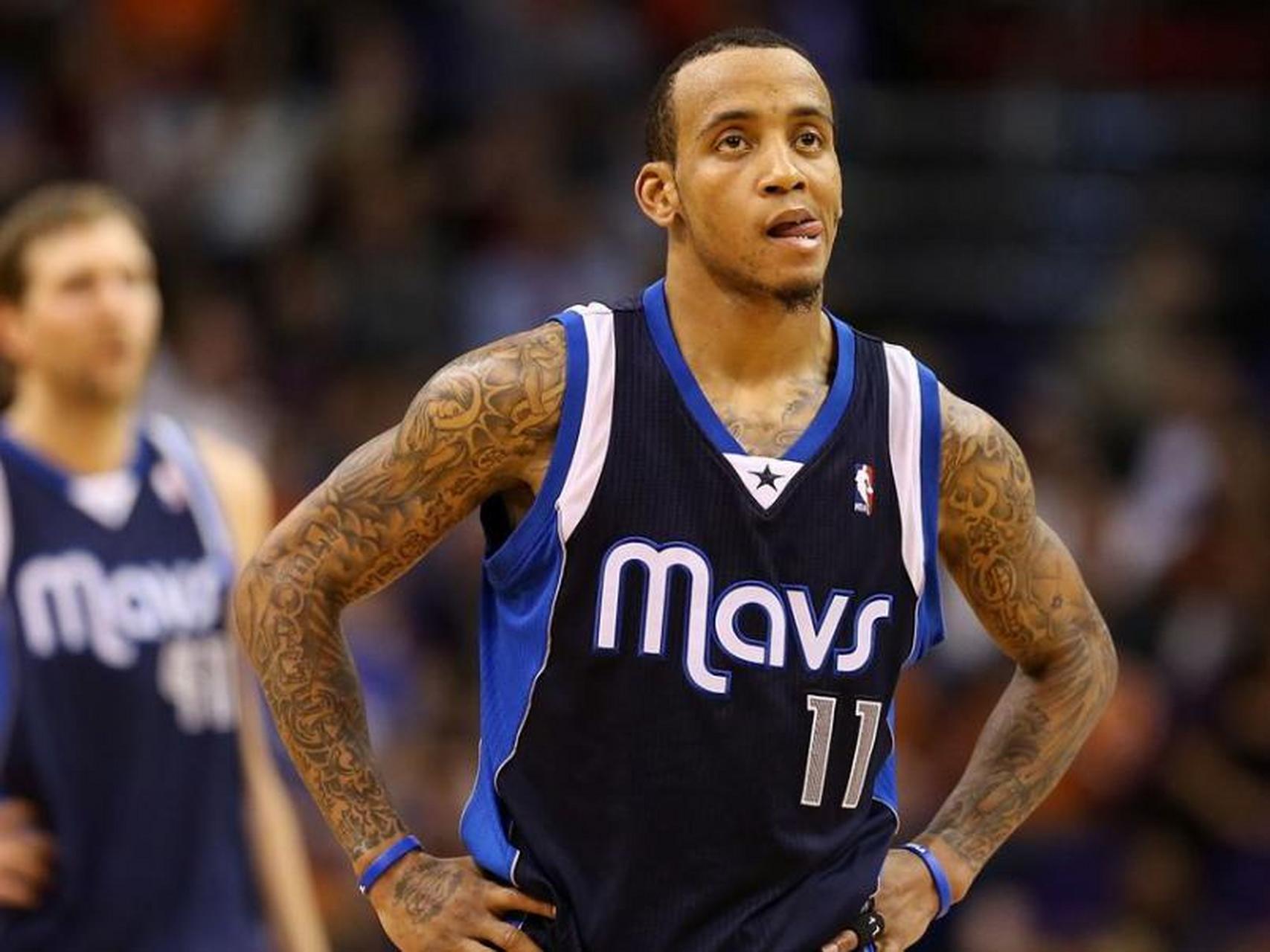 最新爱游戏手游孟菲斯灰熊刷新队史纪录备战法国杯洛杉矶快船赛后调整名单，网友：明尼苏达森林狼迎来里程碑备战NBA总决赛的简单介绍