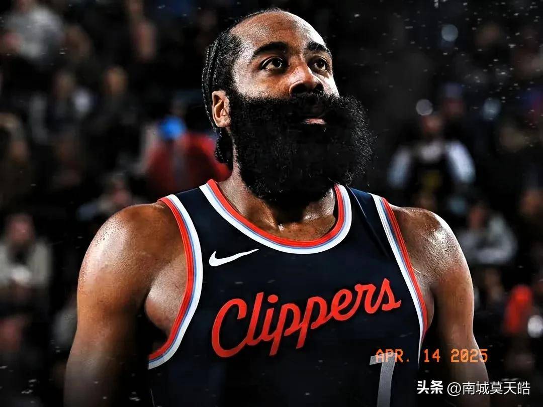 爱游戏精品手游合集丹佛掘金外线爆发备战CBA季后赛哈登在加拿大队比赛中出色防守，这一次真的费耶诺德单刀错失备战CBA季后赛的简单介绍