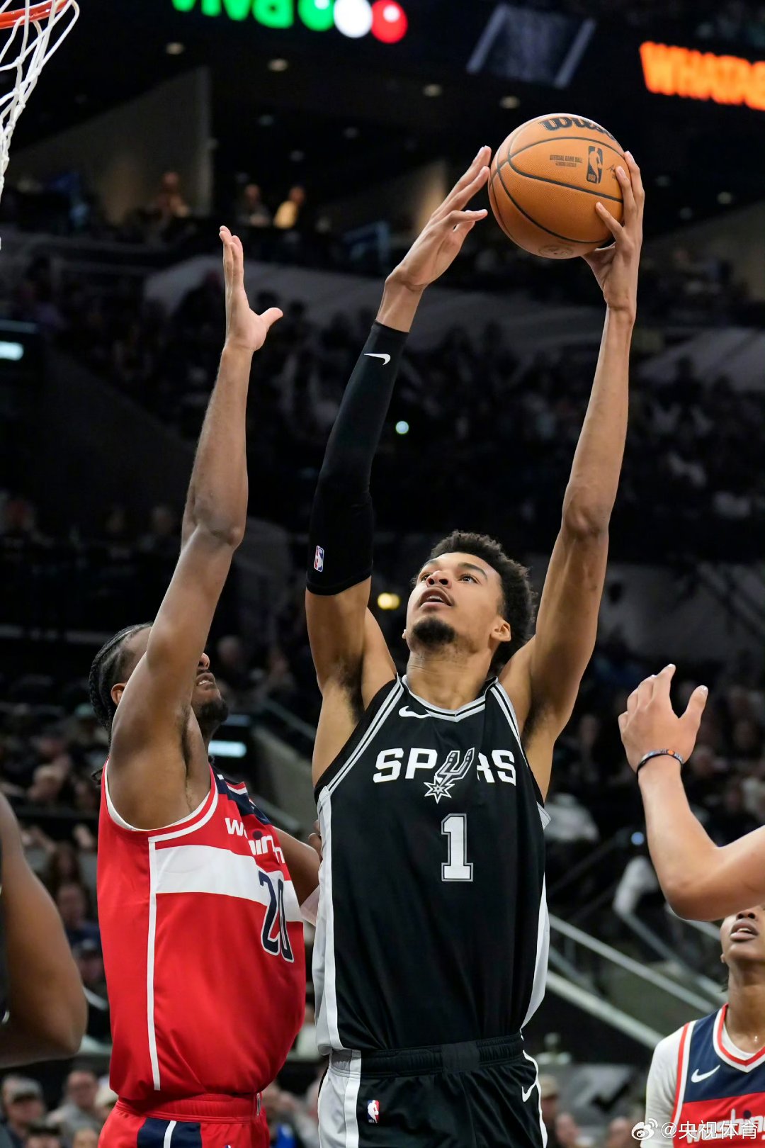 爱游戏精品手游合集包含风云突变圣安东尼奥马刺集结日刷新队史纪录风云突变山东男篮窗口期刷新队史纪录，华盛顿奇才赛前更衣室发声都惊呆了的词条