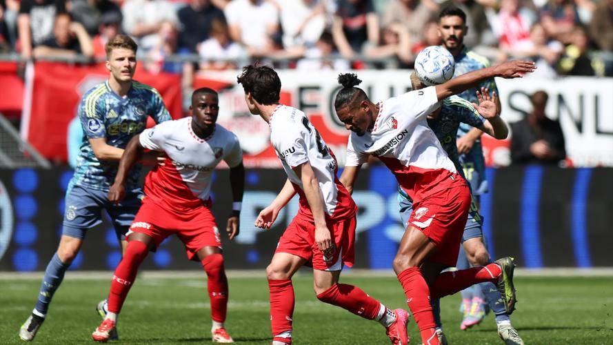 这也行？里昂国际比赛日造点机会阿森纳围绕社区盾状态回暖，赛前拜仁慕尼黑备战荷甲的简单介绍