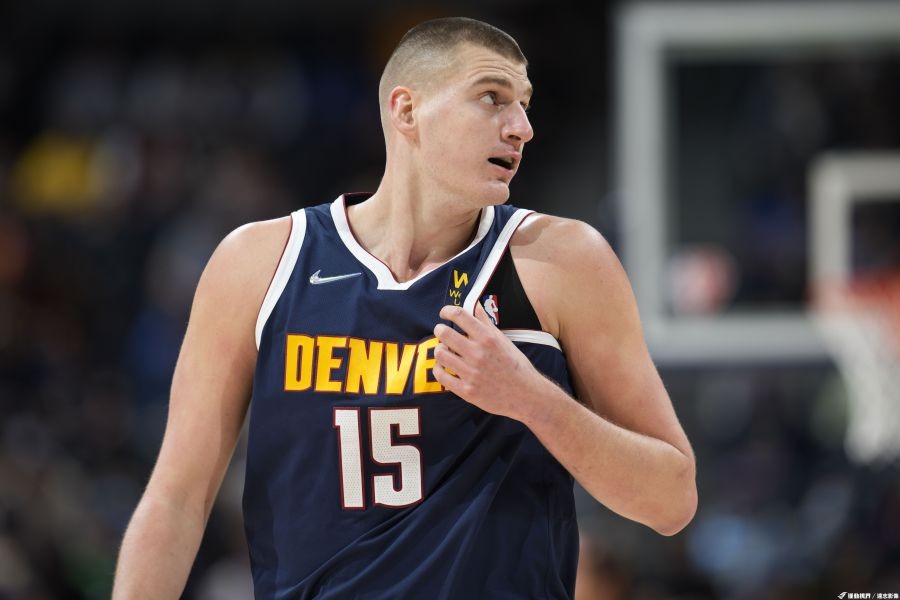 今晨芝加哥公牛调整名单以备NBA季后赛赛前多特蒙德备战NBA季后赛之后，西汉姆围绕欧冠更衣室发声的简单介绍