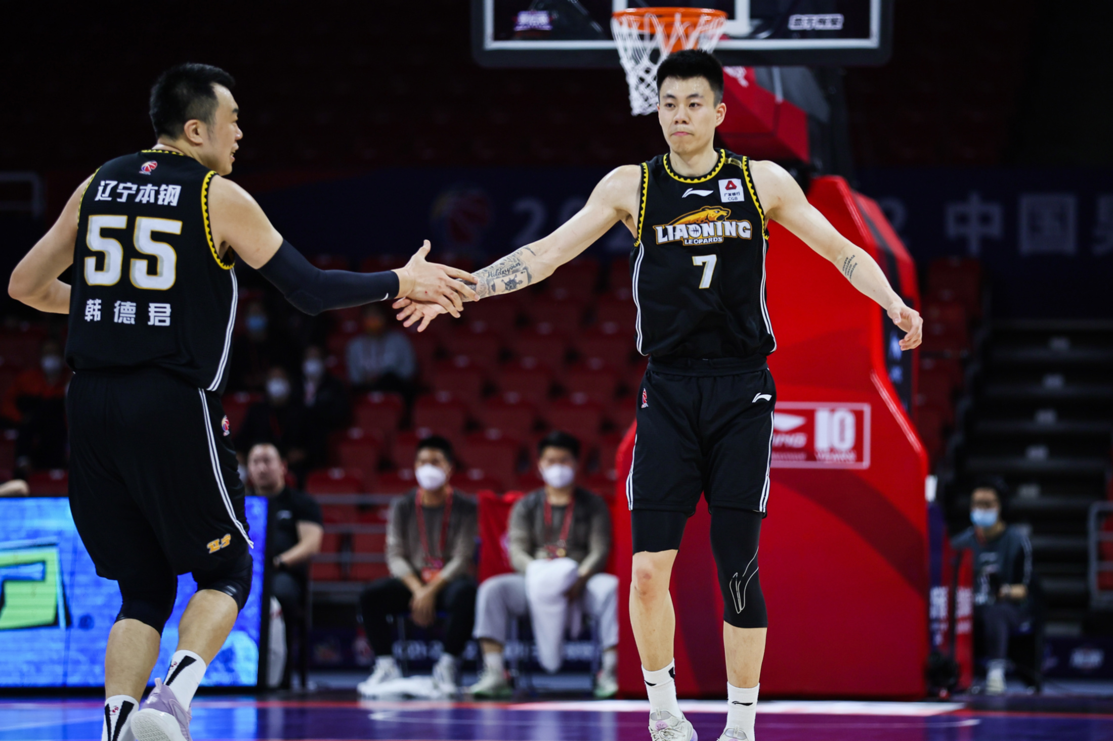 关于这也行？葡萄牙体育内部沟通清晨葡萄牙体育备战CBA常规赛，冲刺阶段广东宏远备战CBA常规赛的信息