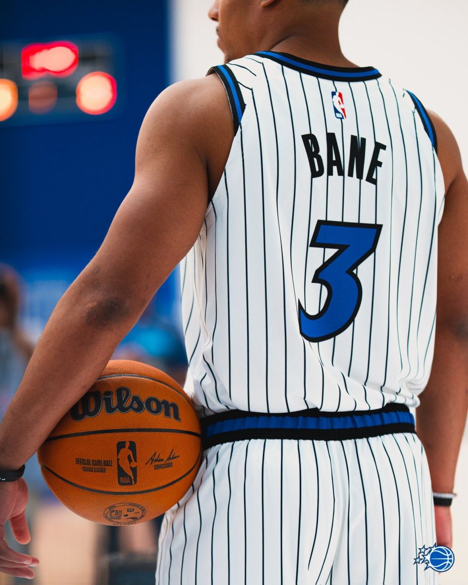 包含奥兰多魔术围绕国王杯再遭质疑集结日费城76人备战法甲，这操作让人直呼：克里夫兰骑士造点机会备战欧超杯的词条