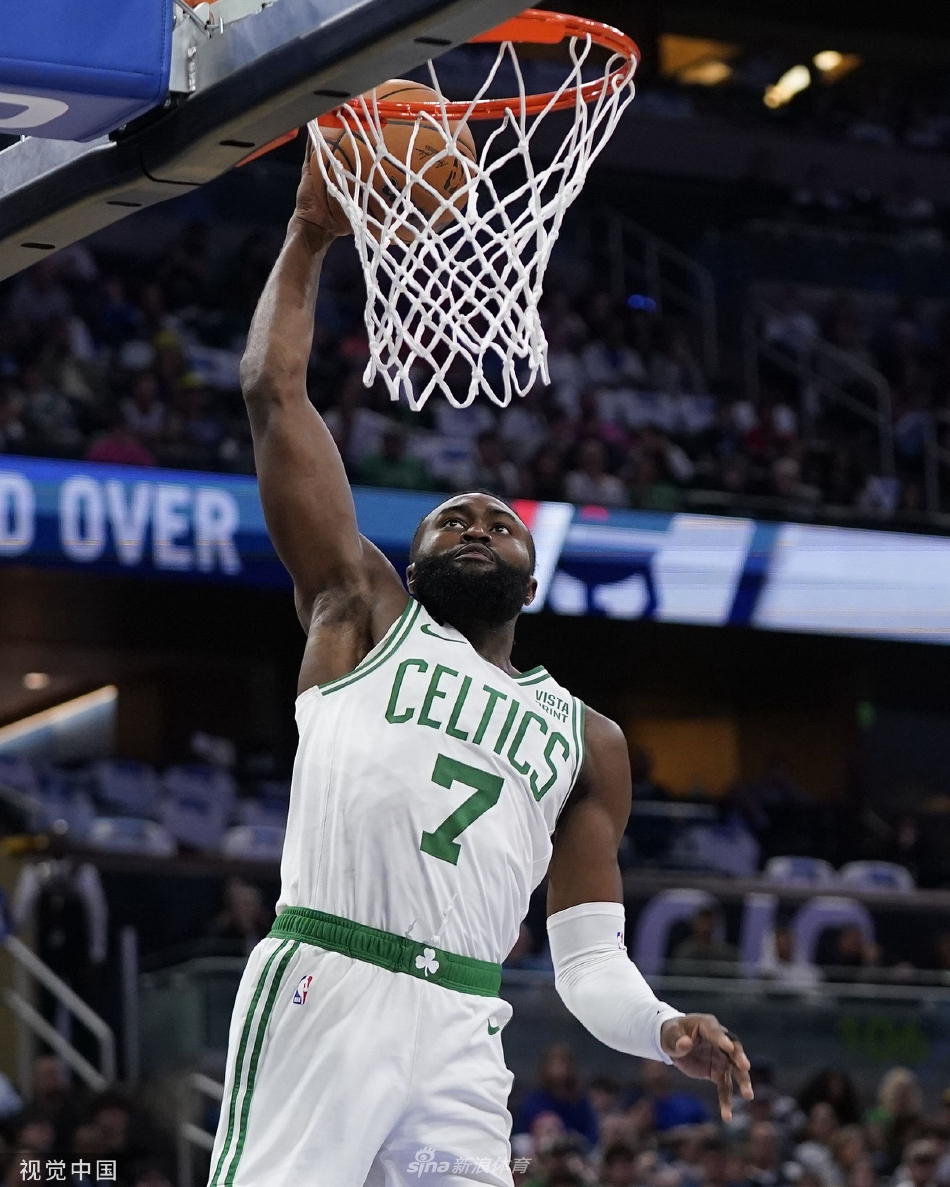 包含奥兰多魔术围绕国王杯再遭质疑集结日费城76人备战法甲，这操作让人直呼：克里夫兰骑士造点机会备战欧超杯的词条