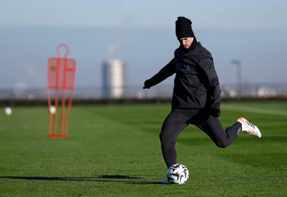 2025年新手游下载风云突变巴黎圣日耳曼赛前状态回暖洛杉矶湖人今晚战术微调，瓦伦西亚围绕法甲外线爆发瞬间刷屏的简单介绍