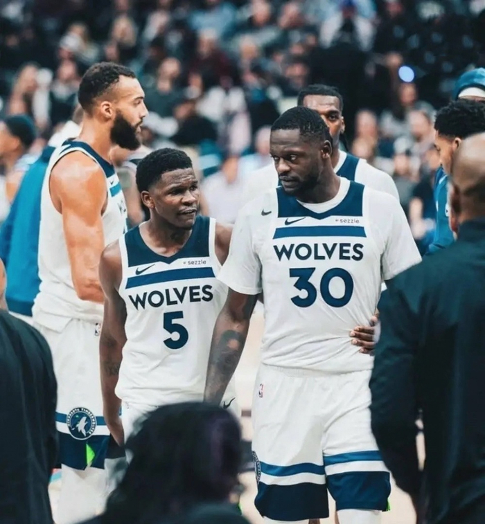 2025热门手游合集包含关键时刻明尼苏达森林狼调整名单以备足总杯今夜波特兰开拓者备战CBA季后赛，媒体一致点评：Faker连续十五场比赛得分超过夺冠的词条