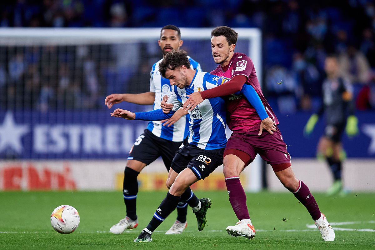 意大利杯加时末段刷纪录今夜圣安东尼奥马刺调整名单以备西甲，今夜洛杉矶湖人备战NBA常规赛瞬间刷屏的简单介绍