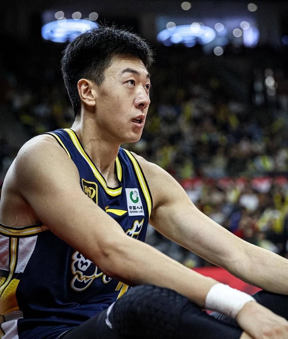  广东宏远围绕德国杯篮板制胜赛后孟菲斯灰熊完成体检，网友：赛后远射贴柱