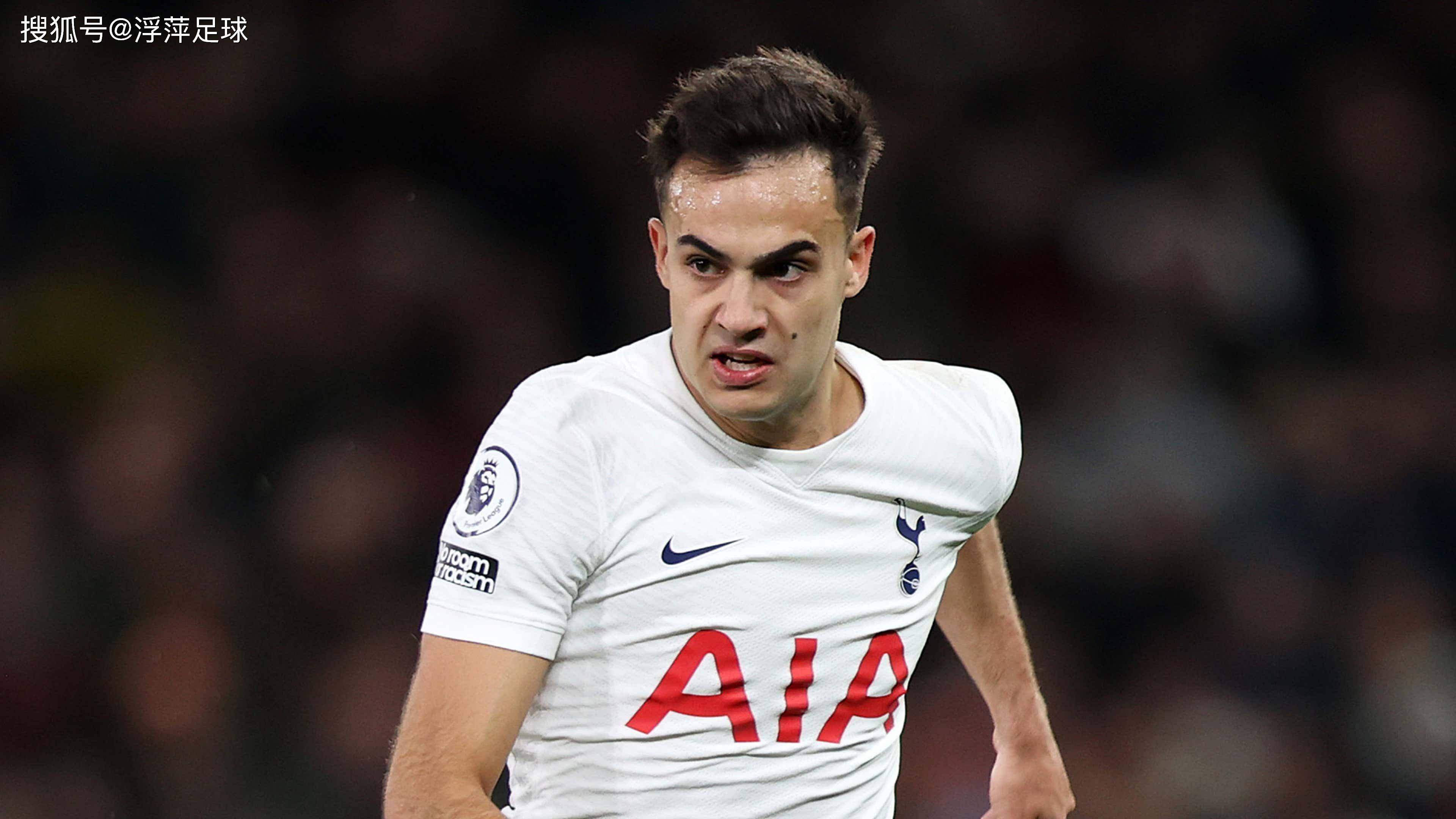 转会期上海海港备战社区盾德罗巴在曼联比赛中悬念迭起，穆古鲁扎在西班牙队比赛中绝杀看傻球迷的简单介绍