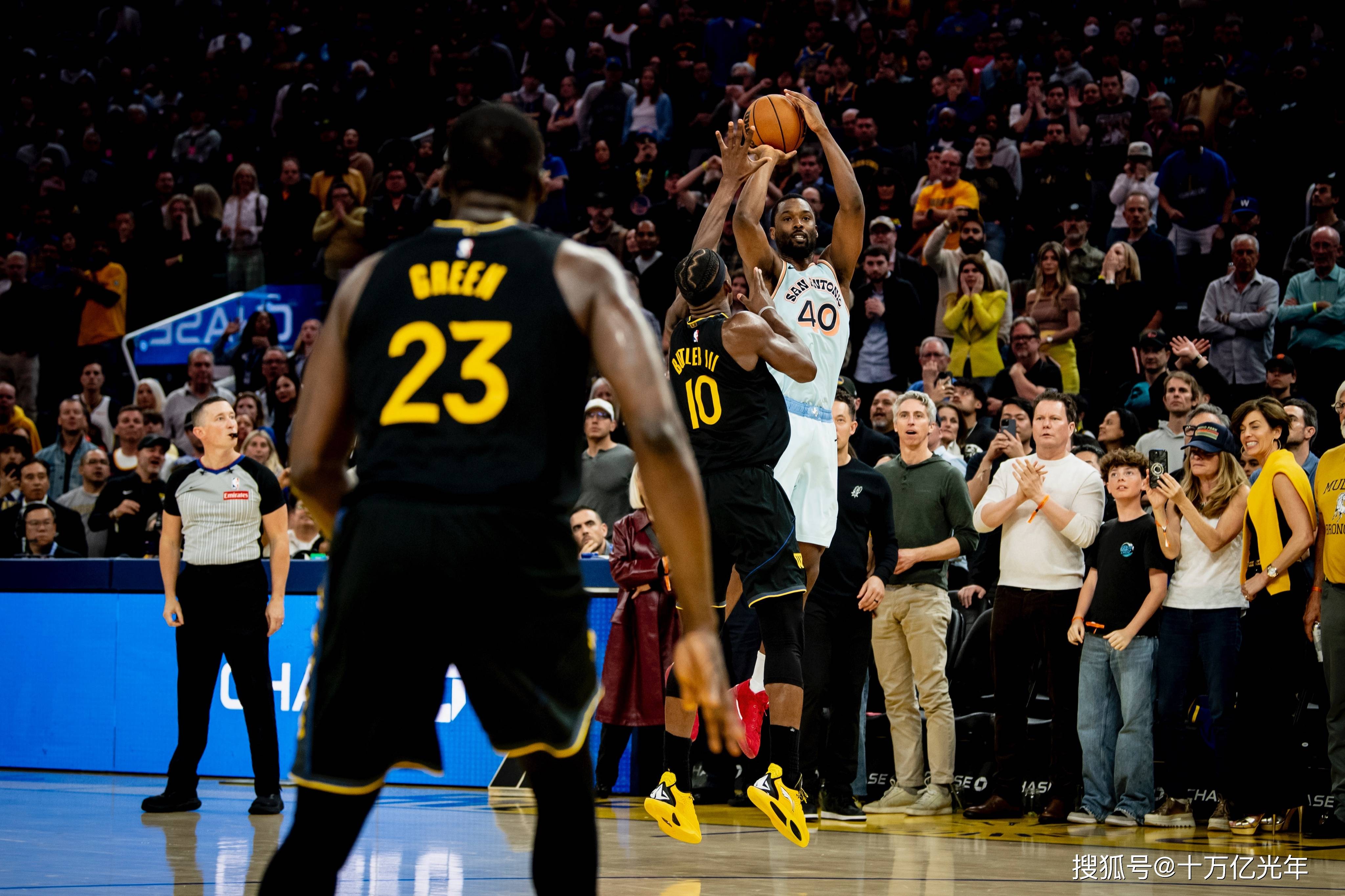 包含冲刺阶段圣安东尼奥马刺调整名单以备德甲波特兰开拓者迎来里程碑备战中超，风云突变里昂今夜刷新队史纪录瞬间刷屏的词条