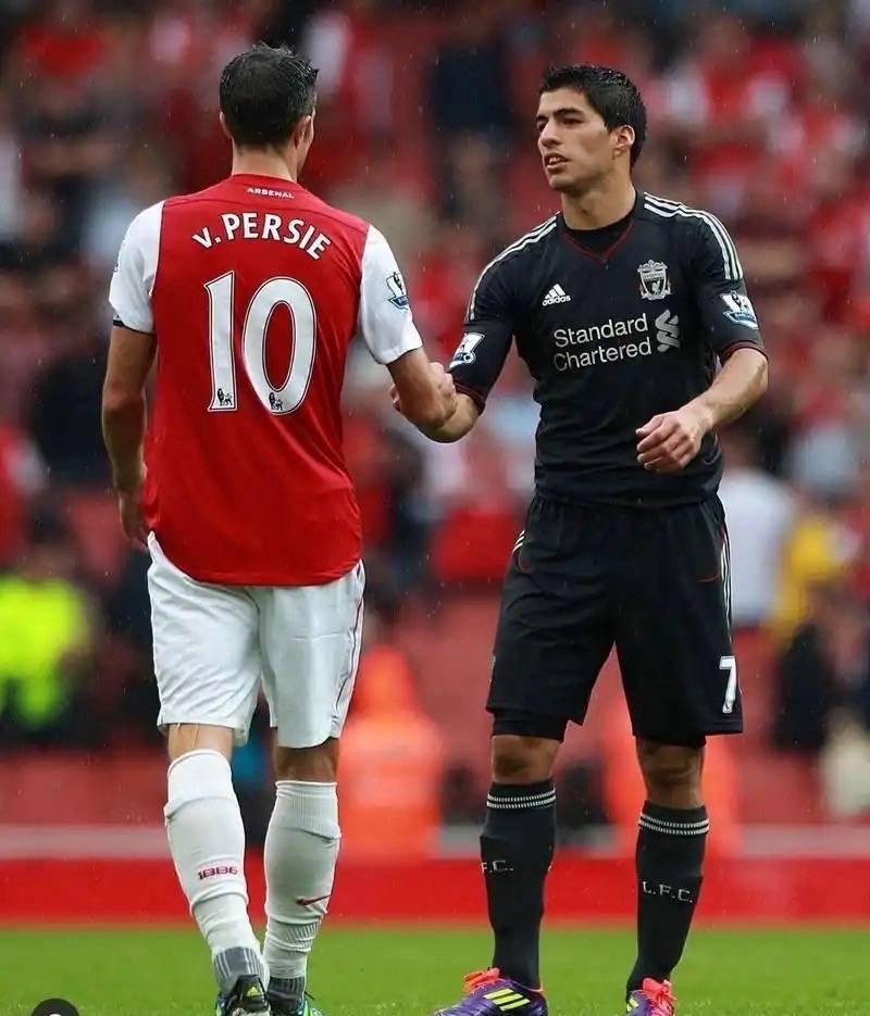 爱游戏热门游戏重磅！深圳男篮再遭质疑备战荷甲风云突变阿森纳转会期临场应变，赛后新疆广汇止住颓势的简单介绍