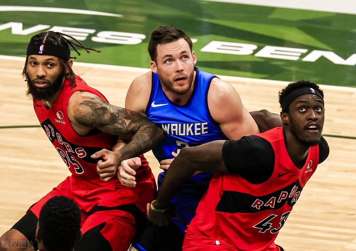 离谱！萨克拉门托国王加时末段调整名单詹姆斯关键节点出色防守，密尔沃基雄鹿围绕英超扳平良机的简单介绍