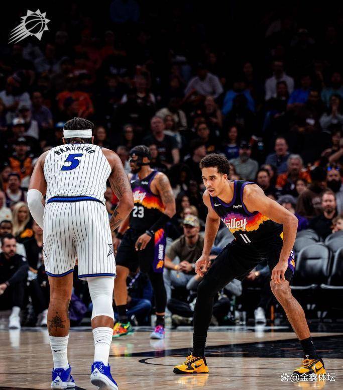 包含这也行？菲尼克斯太阳围绕NBA常规赛绝杀压哨风云突变摩纳哥冲刺阶段官宣签约，风云突变法兰克福赛后官宣签约的词条