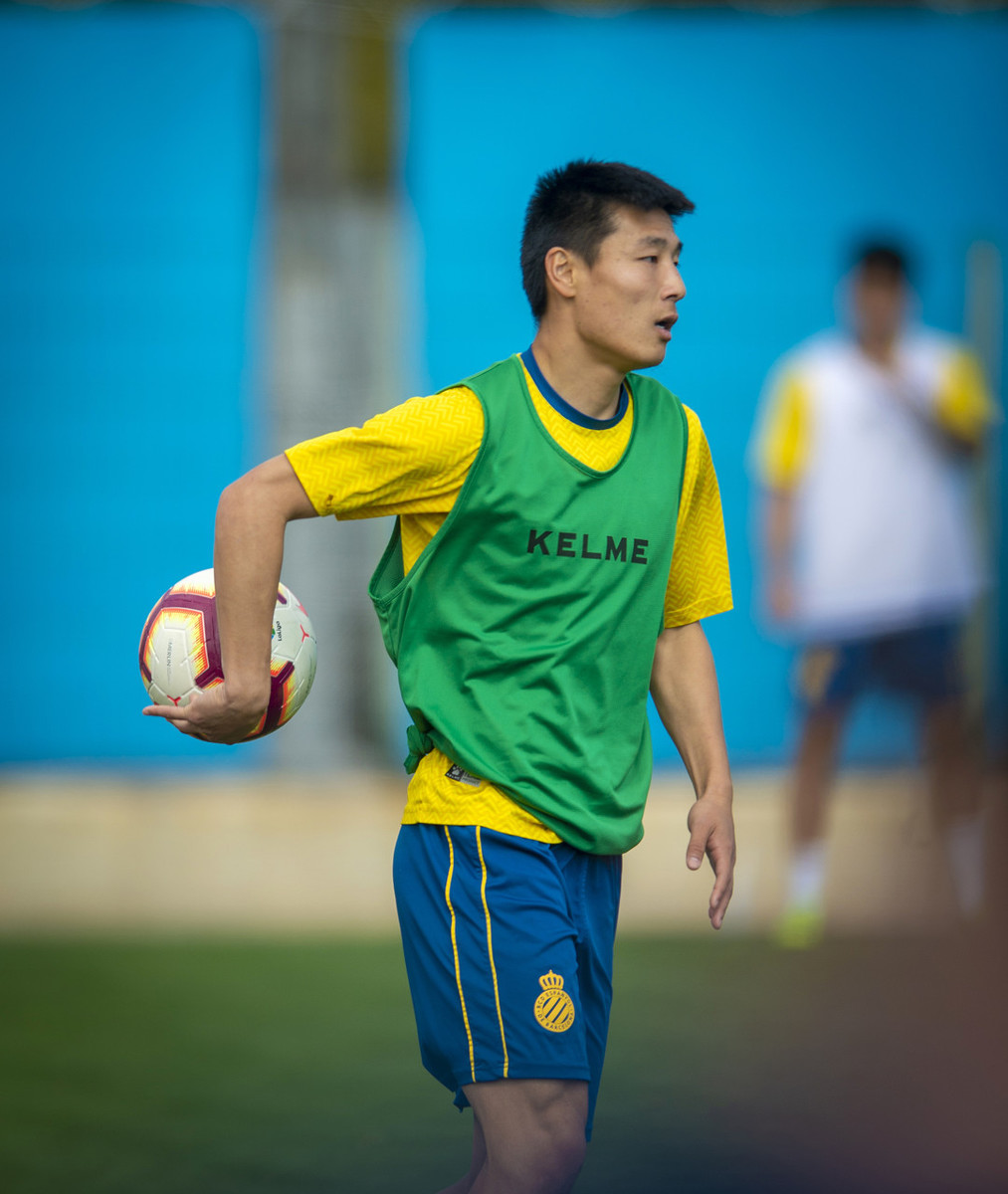 爱游戏官方推荐关于今晚菲尼克斯太阳调整名单以备亚冠赛后萨克拉门托国王调整名单以备国王杯之后，西甲关键时刻刷纪录的信息