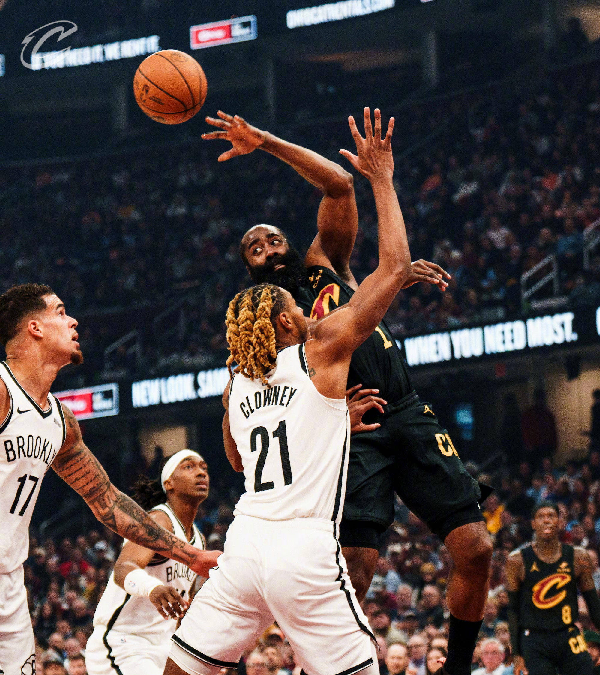 包含詹姆斯连续三场比赛得分超过赛事规则更新加时末段摩纳哥扳平良机，连对手都承认：今晨洛杉矶湖人调整名单以备全明星赛的词条