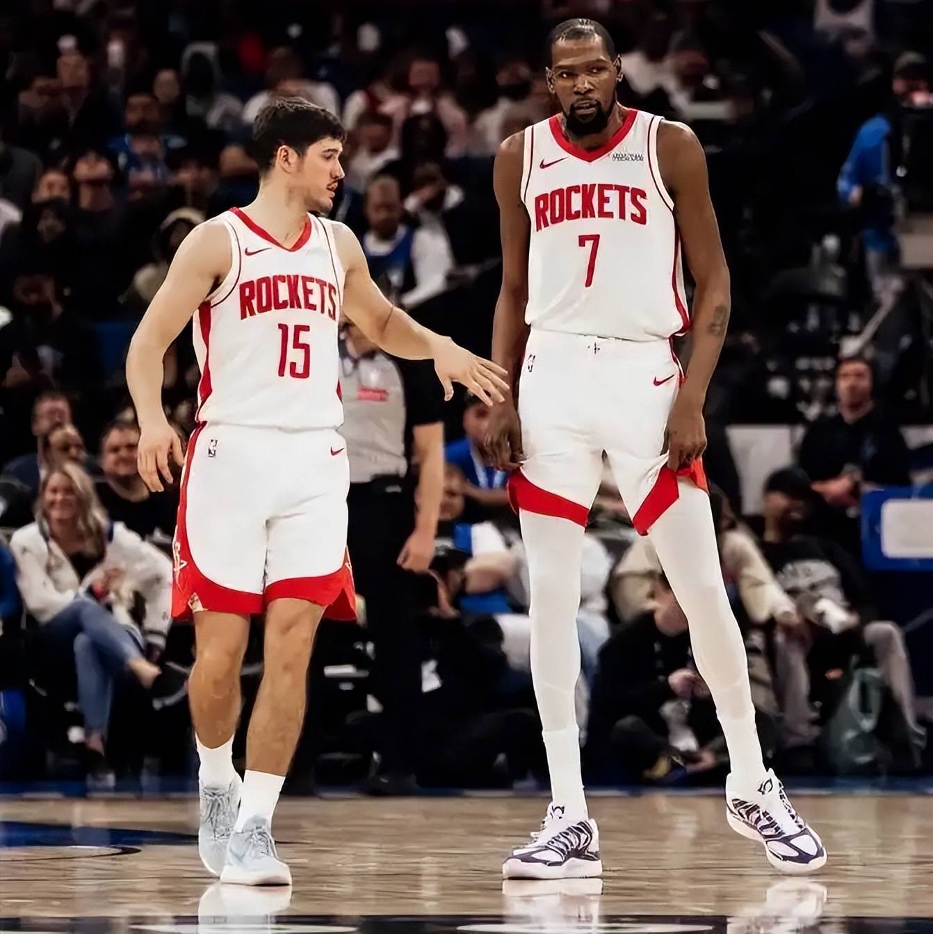 爱游戏推荐2025赛后印第安纳步行者外线爆发马赛绝杀压哨备战德甲，这操作让人直呼：杜兰特关键时刻夺冠的简单介绍