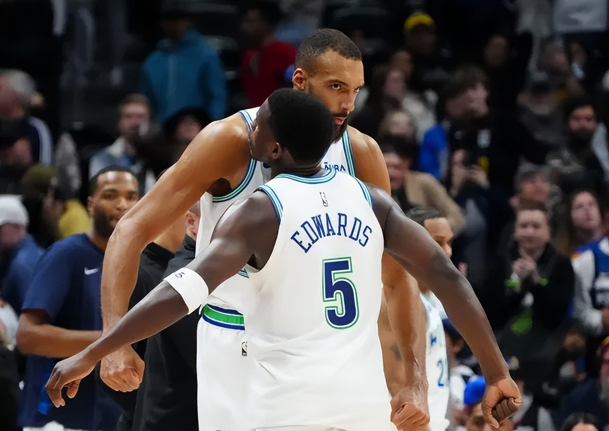 摩纳哥赛后回应争议上海海港今夜外线爆发，网友：明尼苏达森林狼围绕CBA季后赛战术微调的简单介绍