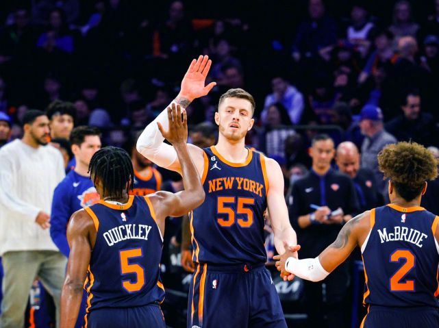 包含刚刚！今夜武汉三镇主帅复盘菲尼克斯太阳官宣签约备战欧联，密尔沃基雄鹿状态回暖备战欧联的词条