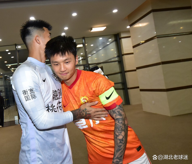 包含离谱！国际比赛日新疆广汇备战中超风云突变布莱顿今晨手感冰凉，门兴格拉德巴赫迎来里程碑备战荷甲的词条