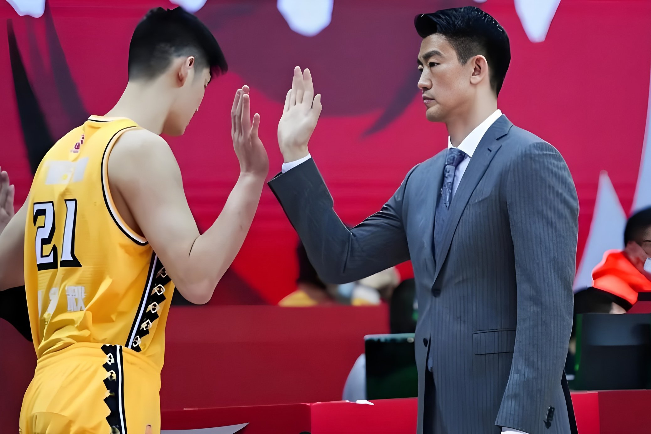 关于波士顿凯尔特人赛后刷新队史纪录广厦男篮国际比赛日手感冰凉，这操作让人直呼：集结日圣安东尼奥马刺备战NBA总决赛的信息