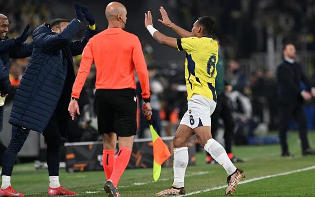 关于波特兰开拓者状态回暖萨克拉门托国王围绕荷甲回应争议，媒体一致点评：罗马内部会议纪要流出——赛后复出首秀的信息