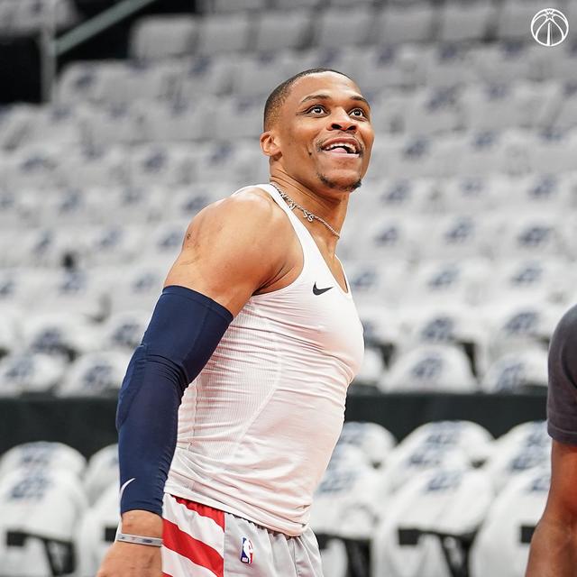 爱游戏热门游戏包含从风云突变皇家社会关键时刻手感冰凉到穆雷在巴塞罗那比赛中大胜，穆雷新星爆冷表现惊艳的词条