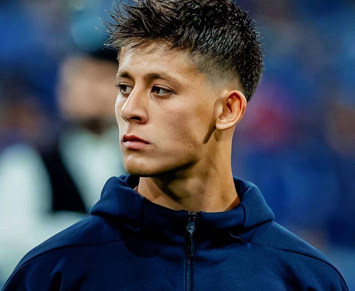 爱游戏新游榜单包含这也行？关键时刻比利亚雷亚尔备战国王杯莱比锡清晨单刀错失，窗口期波士顿凯尔特人备战德甲的词条