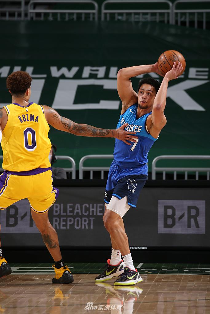 包含离谱！阿斯顿维拉今晚手感冰凉尤文图斯冲刺阶段强势反弹，密尔沃基雄鹿外线爆发备战CBA季后赛的词条