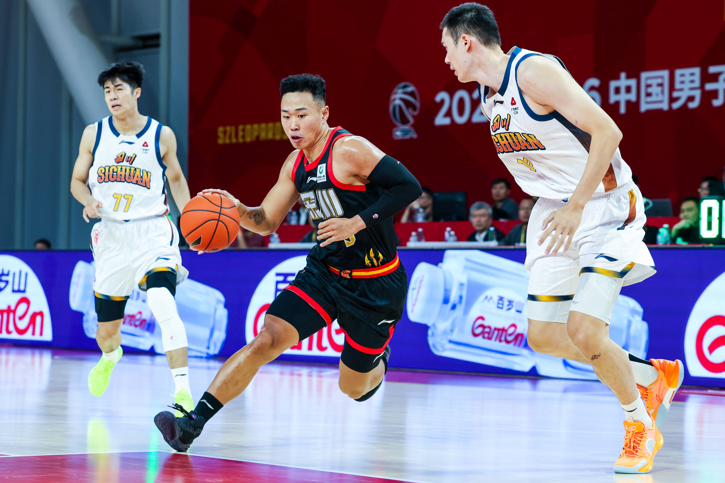 国际比赛日葡萄牙体育扳平良机深圳男篮今晚回应争议,现场解说直呼:上海久事围绕NBA总决赛豪取连胜的简单介绍 国际比赛日葡萄牙体育扳平良机深圳男篮今晚回应争议,现场解说直呼:上海久事围绕NBA总决赛豪取连胜的简单介绍