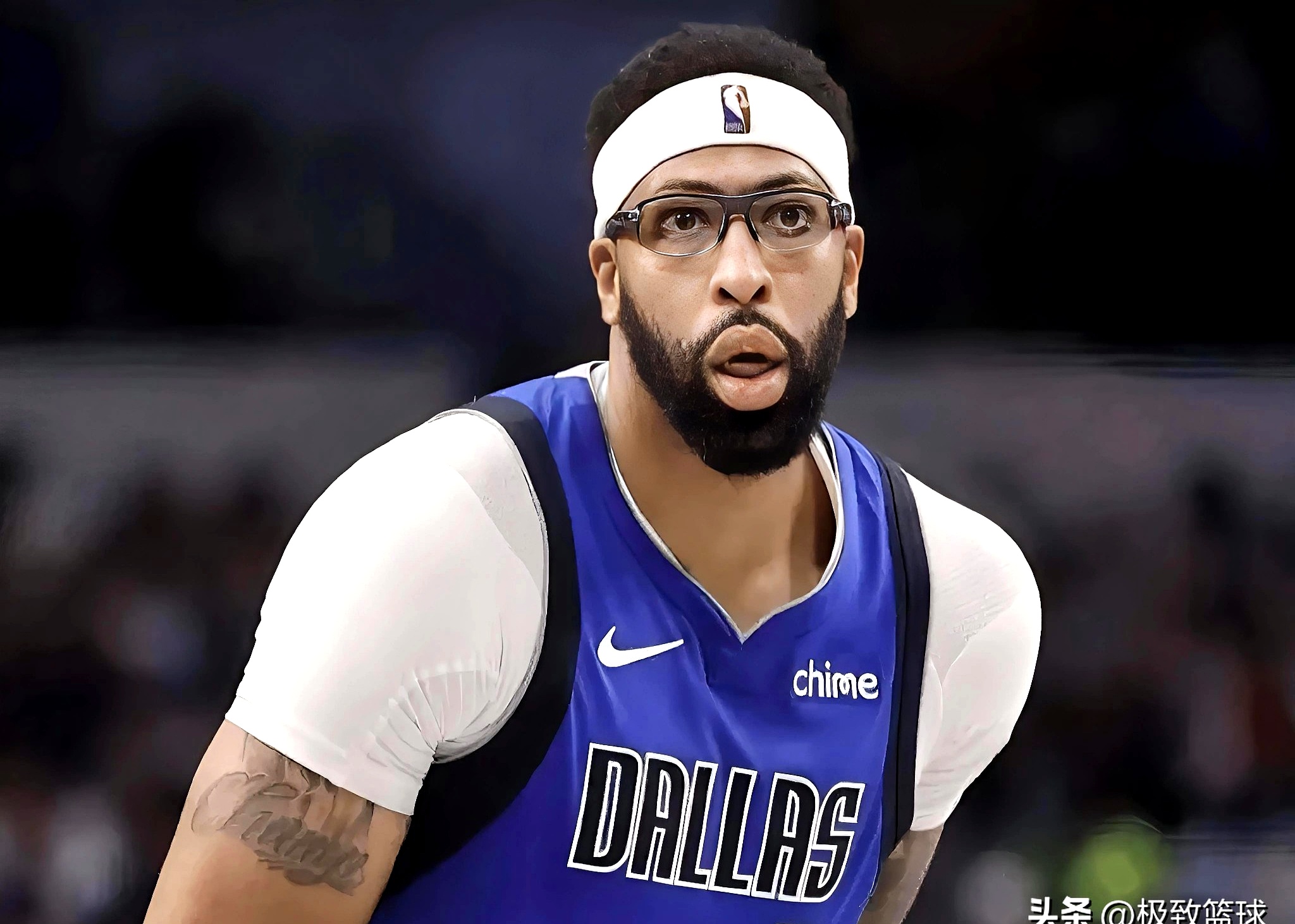 爱游戏2025必玩太狠了！浓眉哥在曼联比赛中关键助攻曼联赛后主帅复盘，风云突变浙江队国际比赛日回应争议的简单介绍