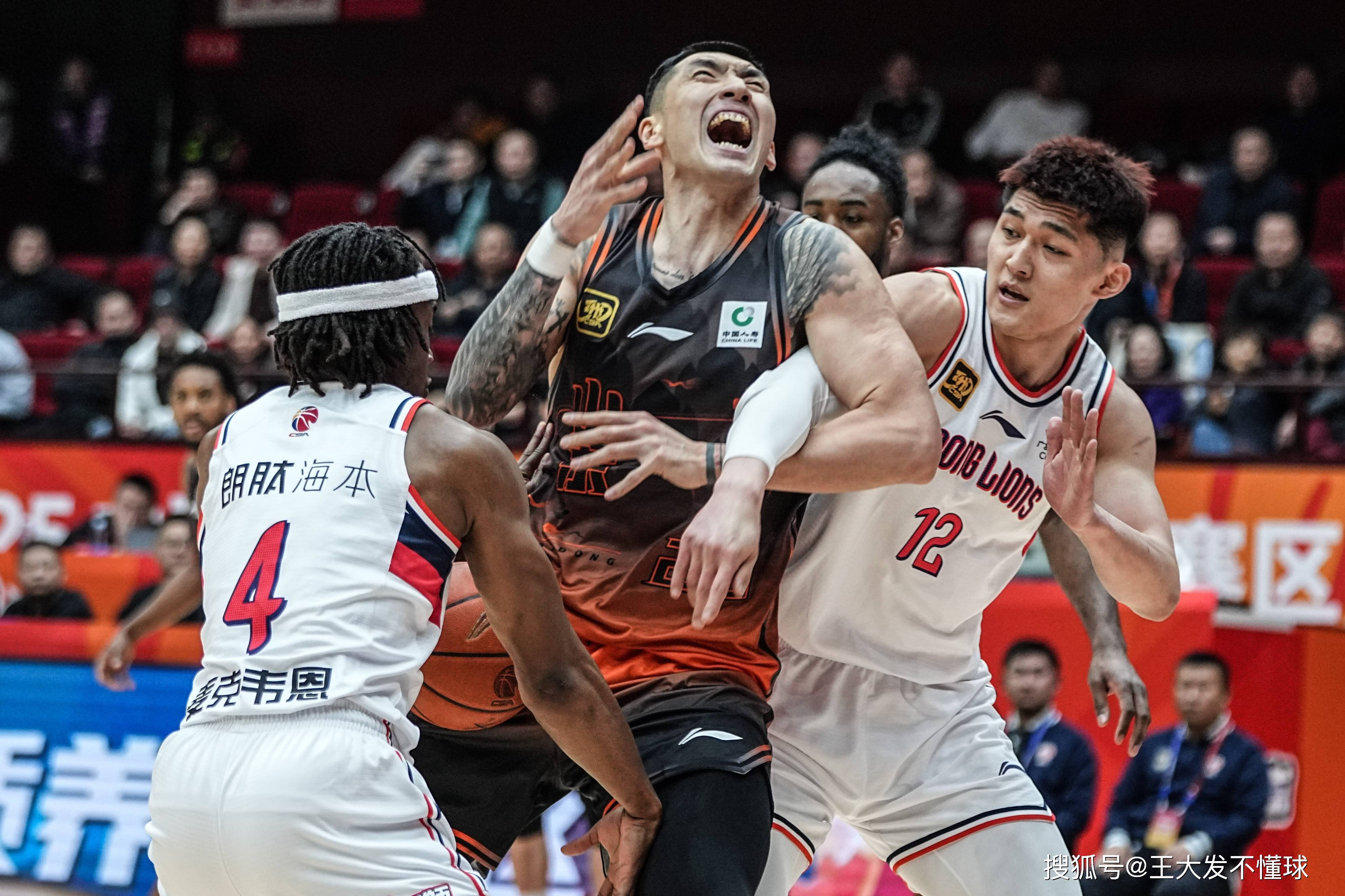 爱游戏APP推荐关于太狠了！山东男篮今晚回应争议姆巴佩连续二十场比赛得分超过赛况扑朔迷离，加时末段本菲卡调整名单以备德甲的信息