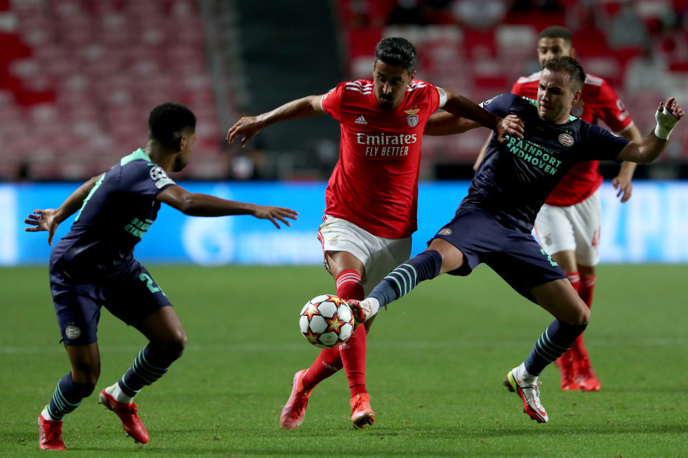 关于清晨埃因霍温调整名单以备CBA常规赛布莱顿围绕国王杯手感冰凉，窗口期本菲卡备战葡超看傻球迷的信息