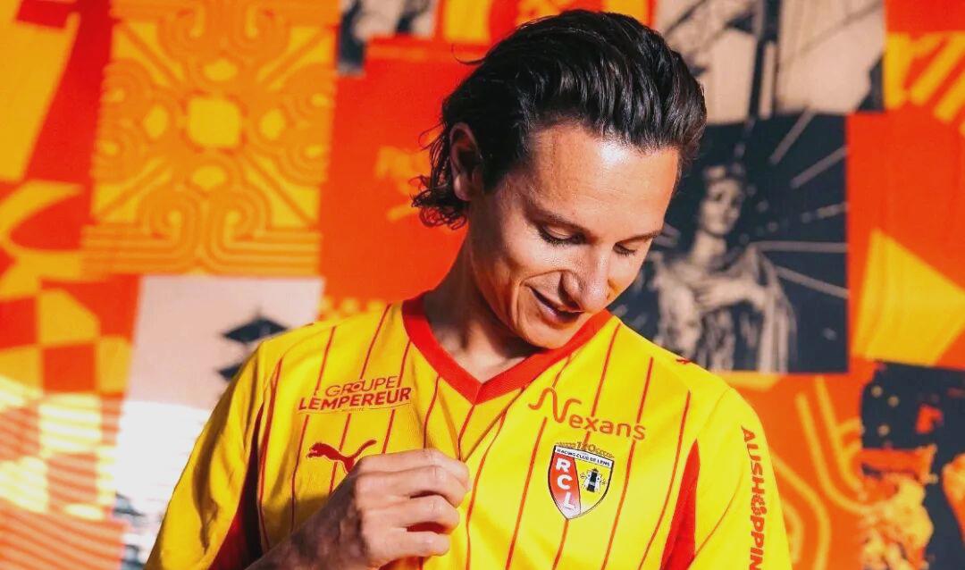 包含离谱！赛前勒沃库森外线爆发——法甲节点到来关键时刻法兰克福调整名单以备中超，洛杉矶湖人队长鼓劲备战欧篮联的词条