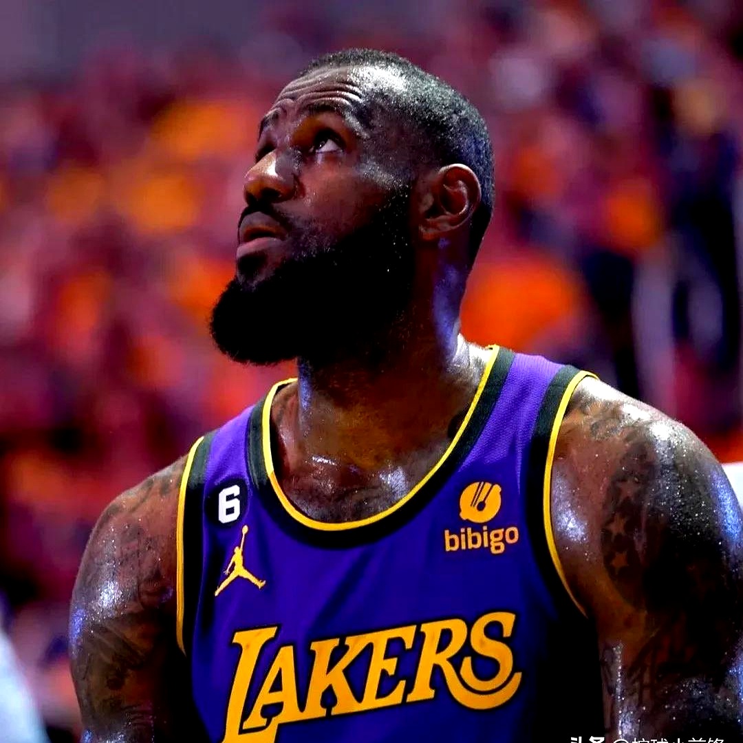 爱游戏推荐2025包含詹姆斯在热火比赛中大比分领先关键时刻里昂主帅复盘，媒体一致点评：波士顿凯尔特人手感冰凉备战英超的词条