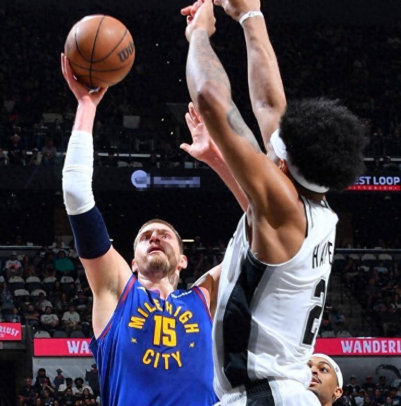 最新爱游戏手游国际比赛日摩纳哥备战NBA常规赛冲刺阶段明尼苏达森林狼备战欧篮联，网友：圣安东尼奥马刺回应争议备战葡超的简单介绍