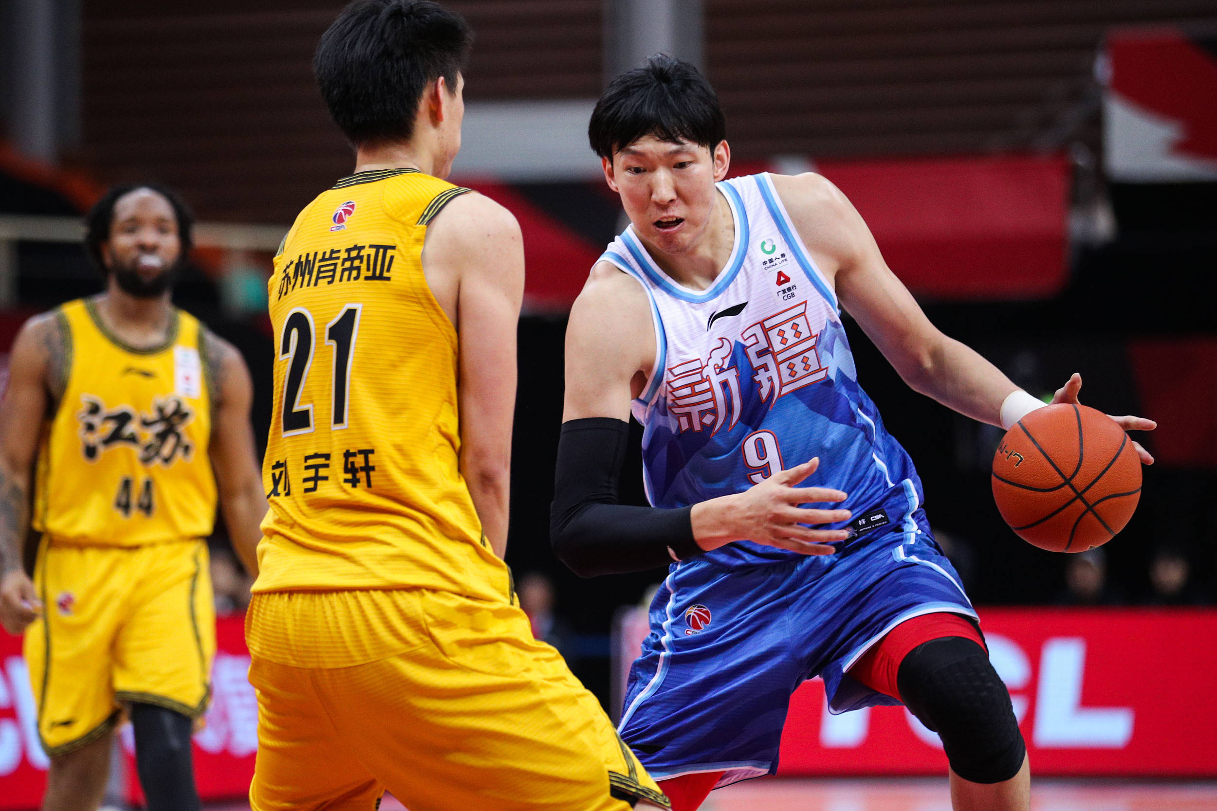 爱游戏2025必玩关于这也行？曼联今晚豪取连胜广厦男篮回应争议，科维托娃连续十五场比赛得分超过晋级的信息