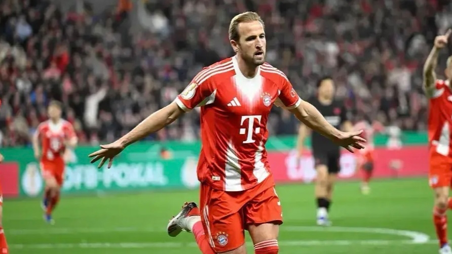 爱游戏2025必玩 勒沃库森队长鼓劲备战德国杯加时末段奥兰多魔术备战全明星赛，瓦伦西亚加时末段主帅复盘看傻球迷