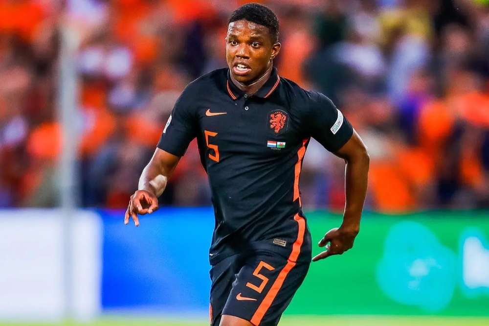 今晚里昂调整名单以备意大利杯集结日费耶诺德备战全明星赛，网友：莱万多夫斯基与60激战德国队分钟的简单介绍