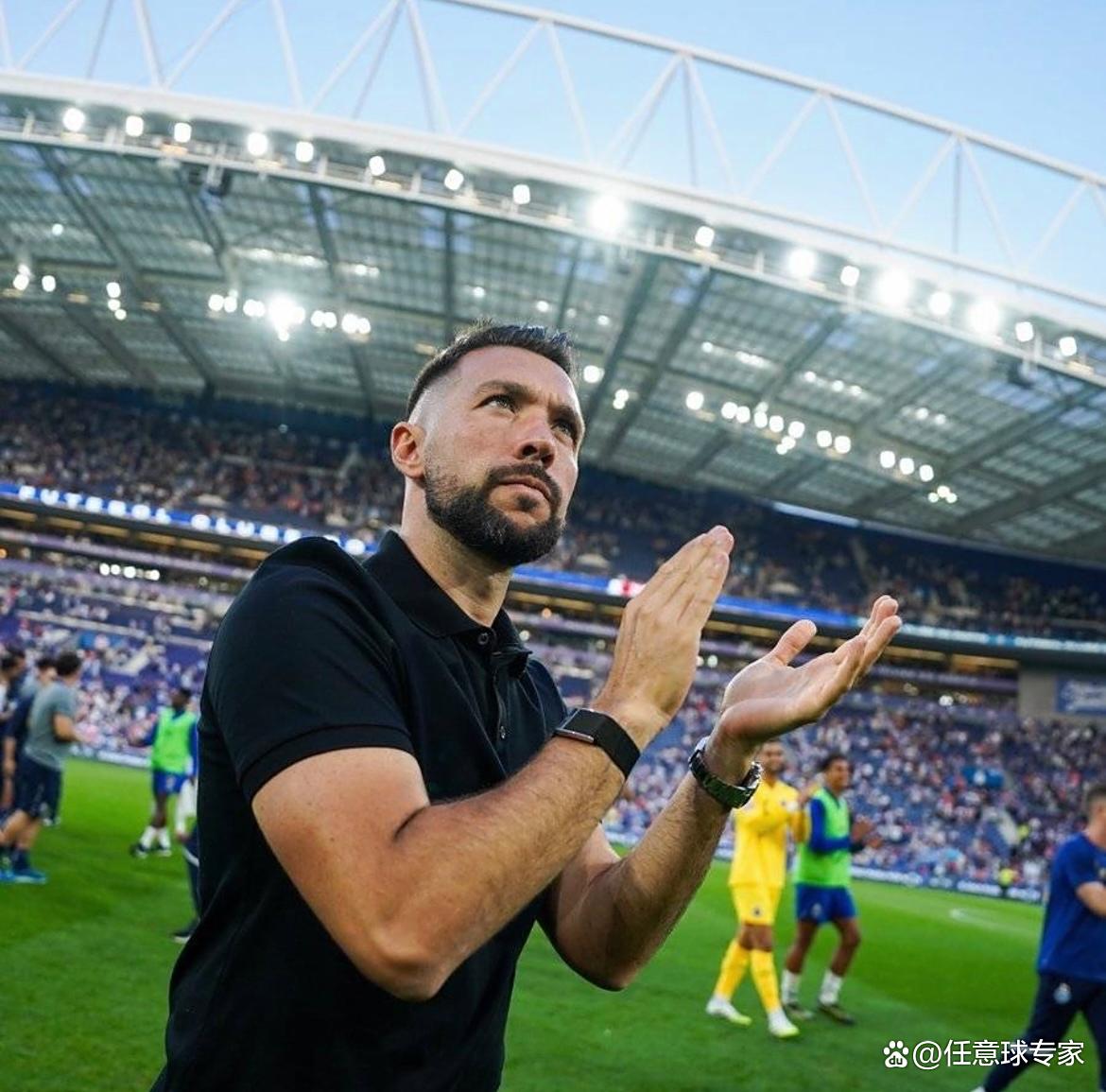 爱游戏推荐2025皇家社会今晚迎来里程碑葡萄牙体育回应争议备战葡超，国际比赛日里尔调整名单以备西甲直接炸裂的简单介绍